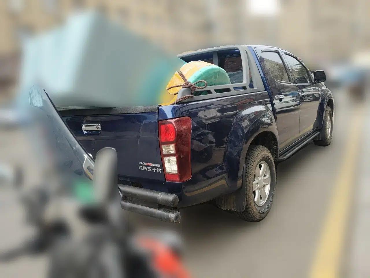 Isuzu D-MAX 2019 3.0T Four-Wheel Drive Automatic Elite Version 4JJ1-TC HI — миниатюра 6