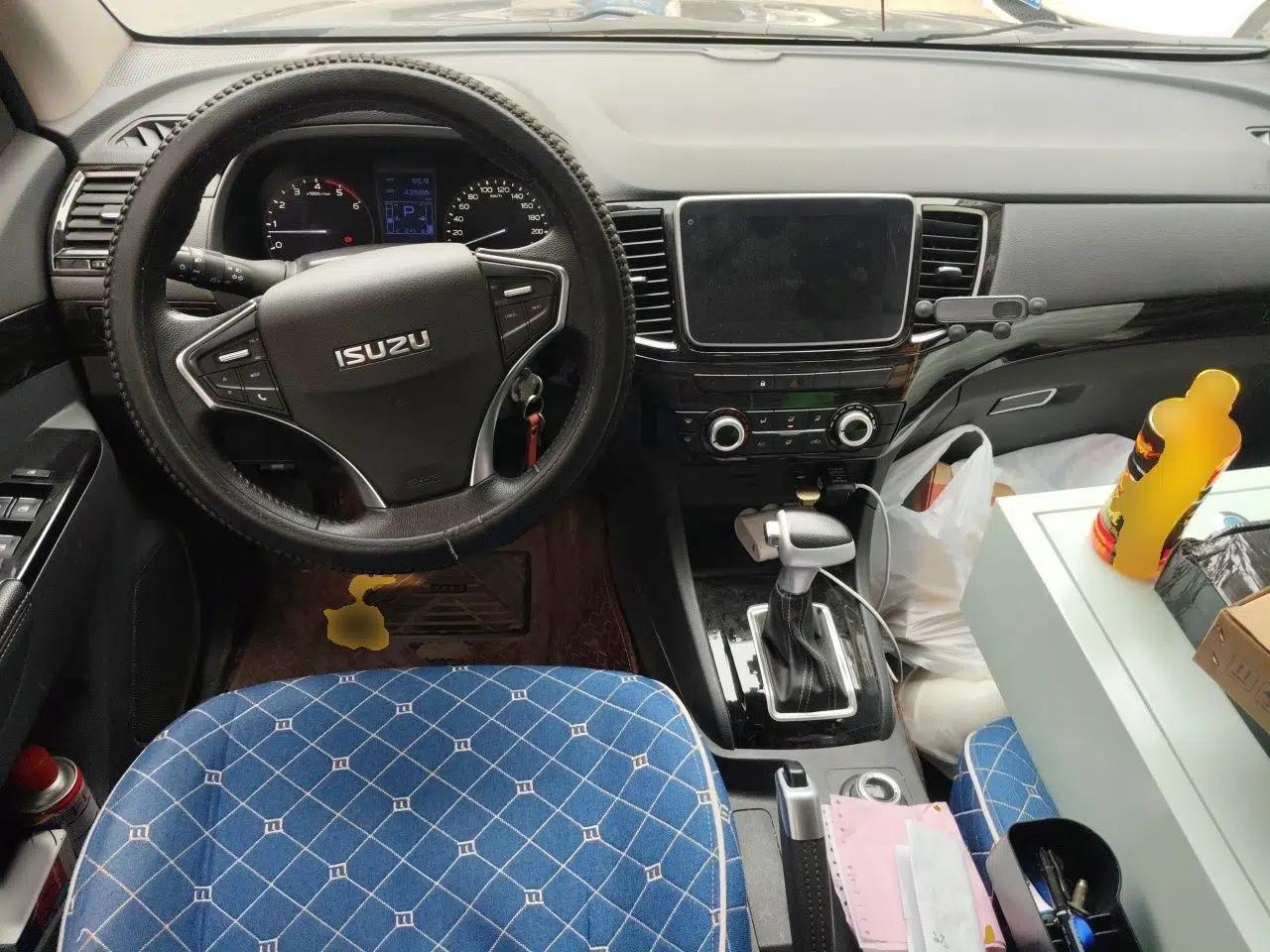Isuzu D-MAX 2019 3.0T Four-Wheel Drive Automatic Elite Version 4JJ1-TC HI — миниатюра 10
