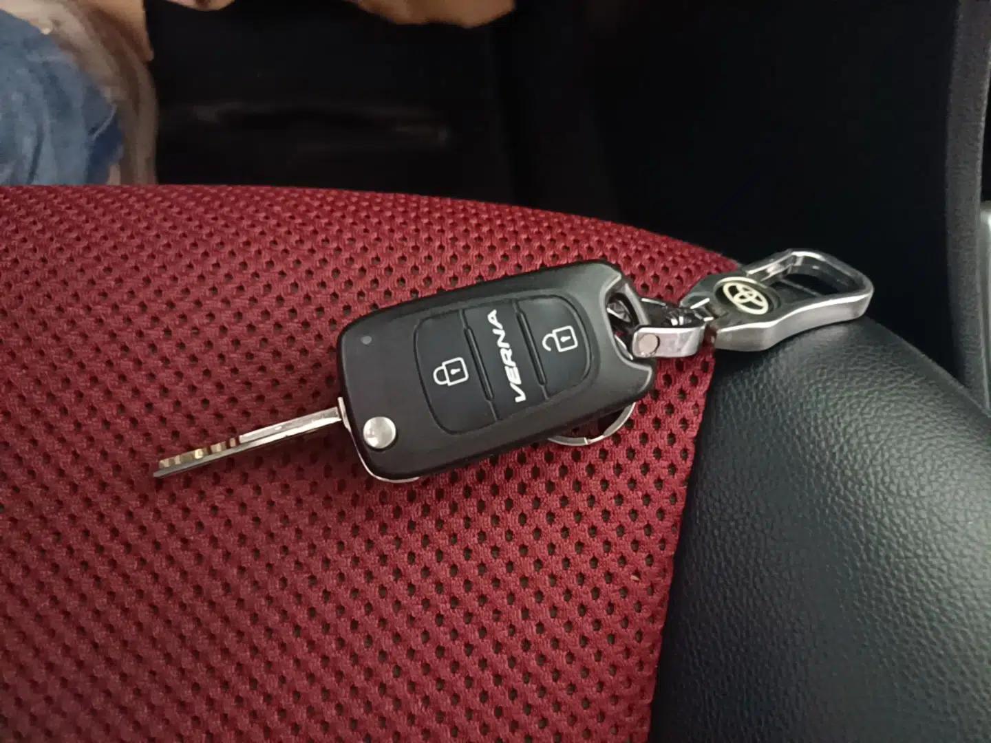 Hyundai Verna Ray 2014 1.4L Automatic GLX — миниатюра 12