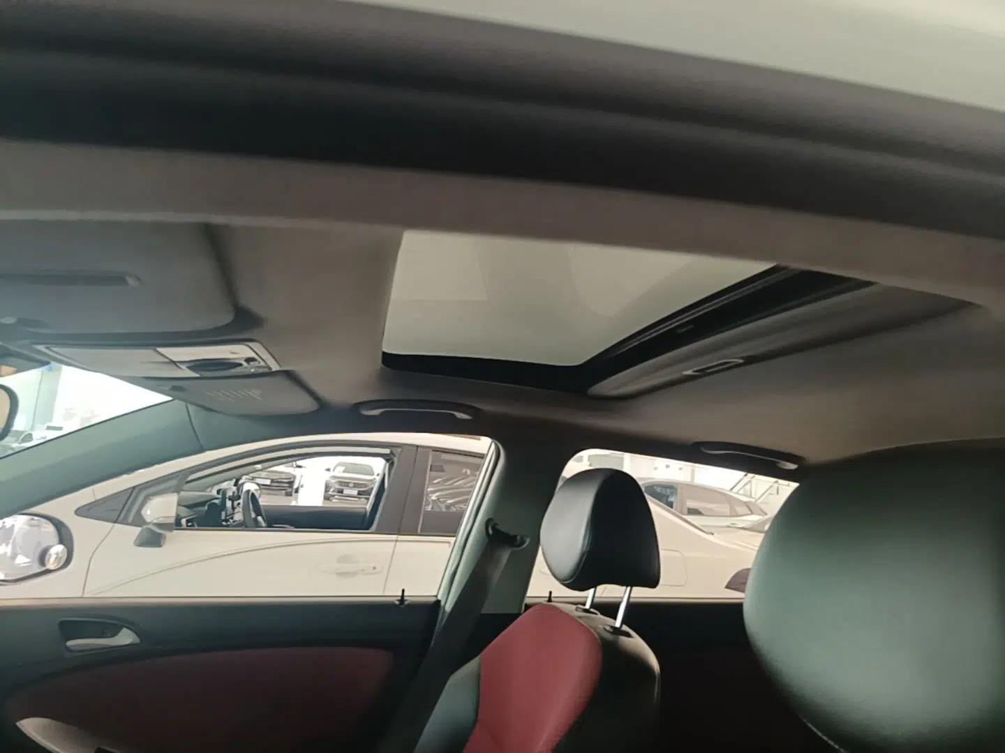 Hyundai Verna Ray 2014 1.4L Automatic GLX — миниатюра 21