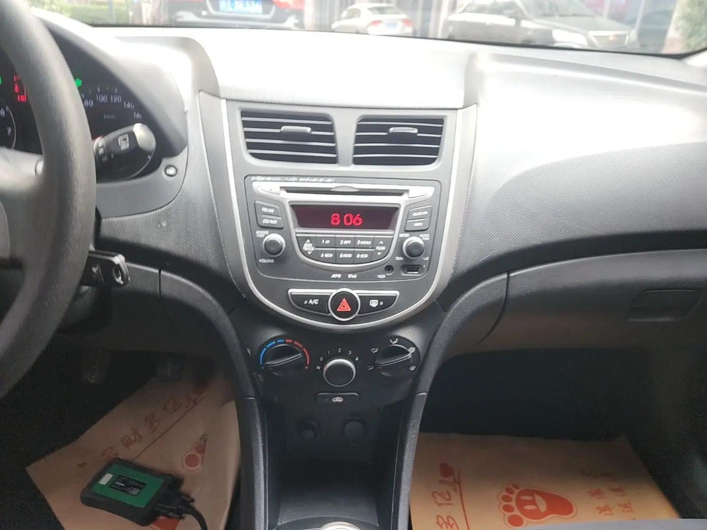 Hyundai Verna Ray 2014 1.4L Manual GLX — миниатюра 16