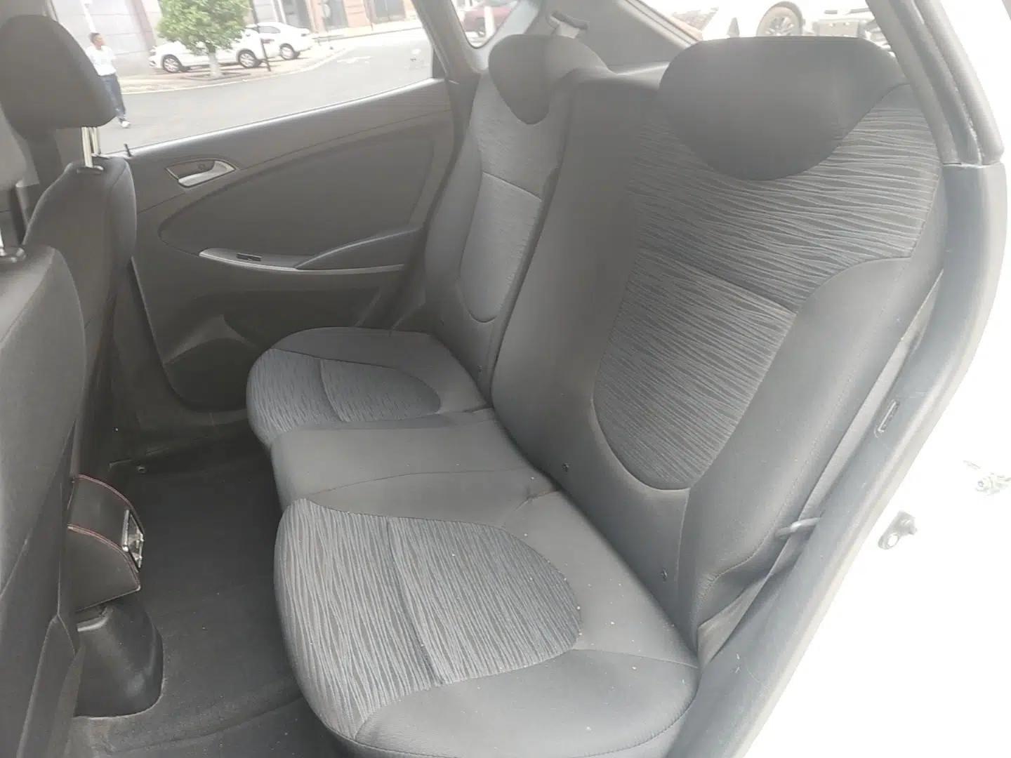 Hyundai Verna Ray 2014 1.4L Manual GLX — миниатюра 20