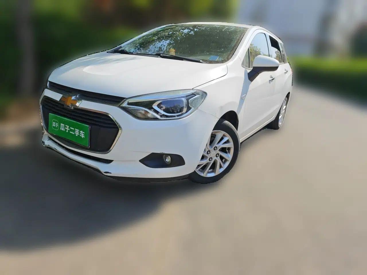 Chevrolet Lova RV 2016 1.5L Automatic FunDrive Edition — миниатюра 1
