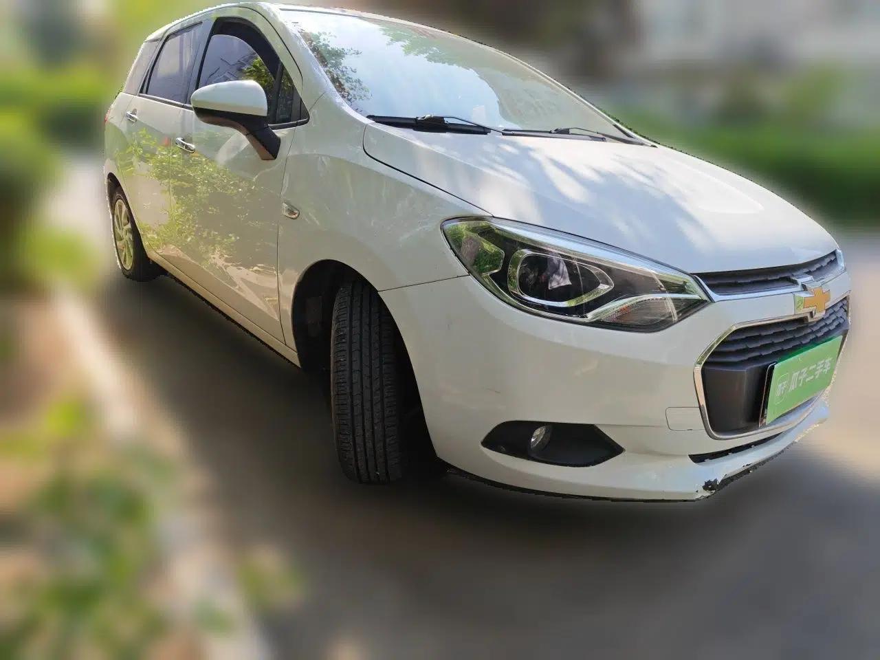 Chevrolet Lova RV 2016 1.5L Automatic FunDrive Edition — миниатюра 3
