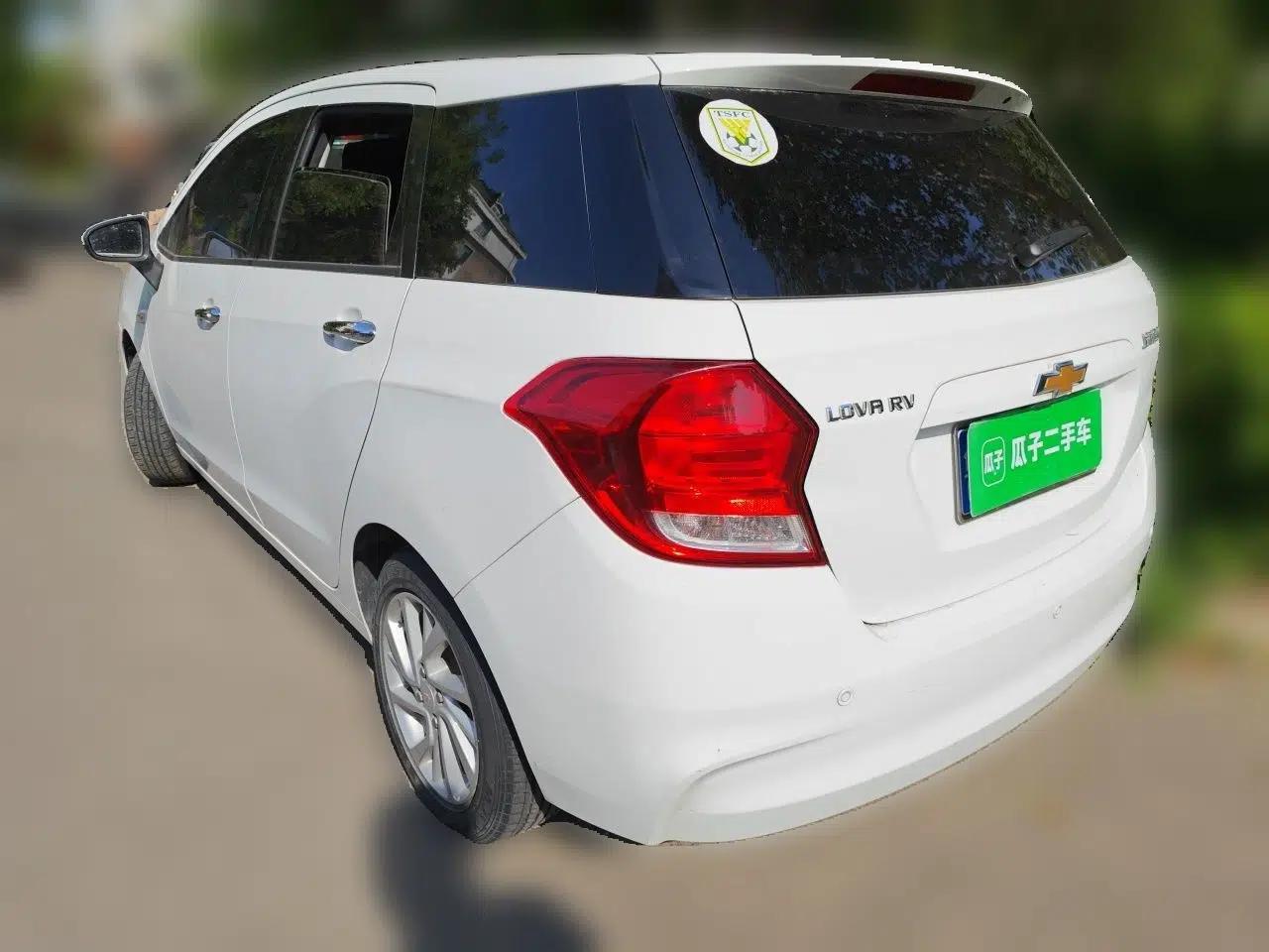 Chevrolet Lova RV 2016 1.5L Automatic FunDrive Edition — миниатюра 4