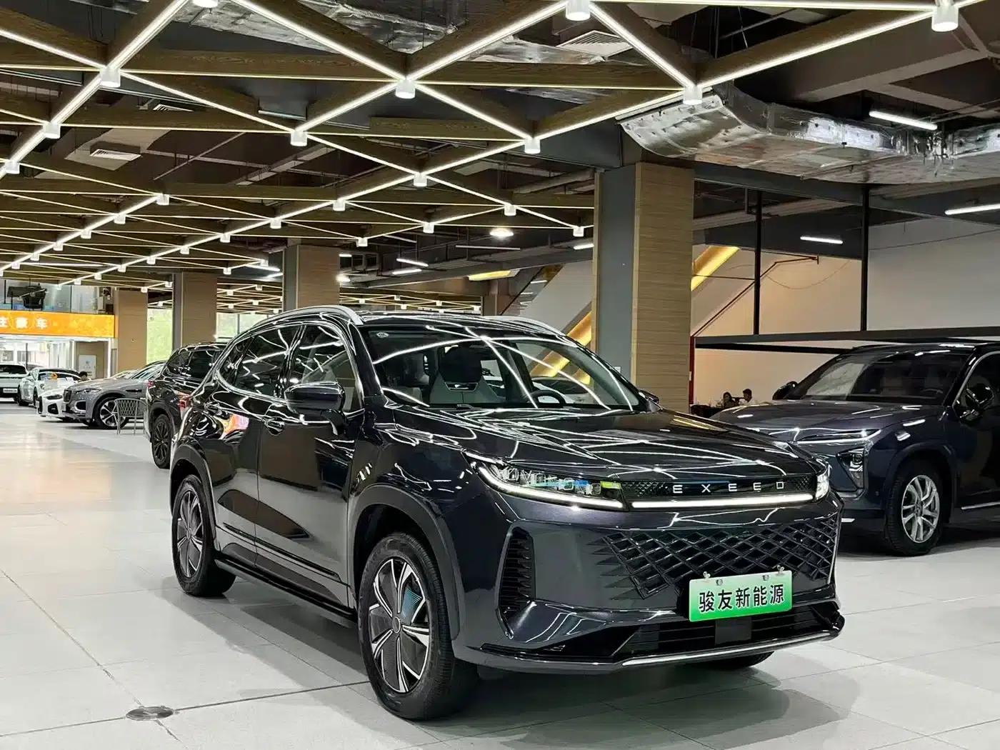 Exeed C-DM 2024 Model C-DM 1.5TCI 105KM Luxury Edition — миниатюра 2