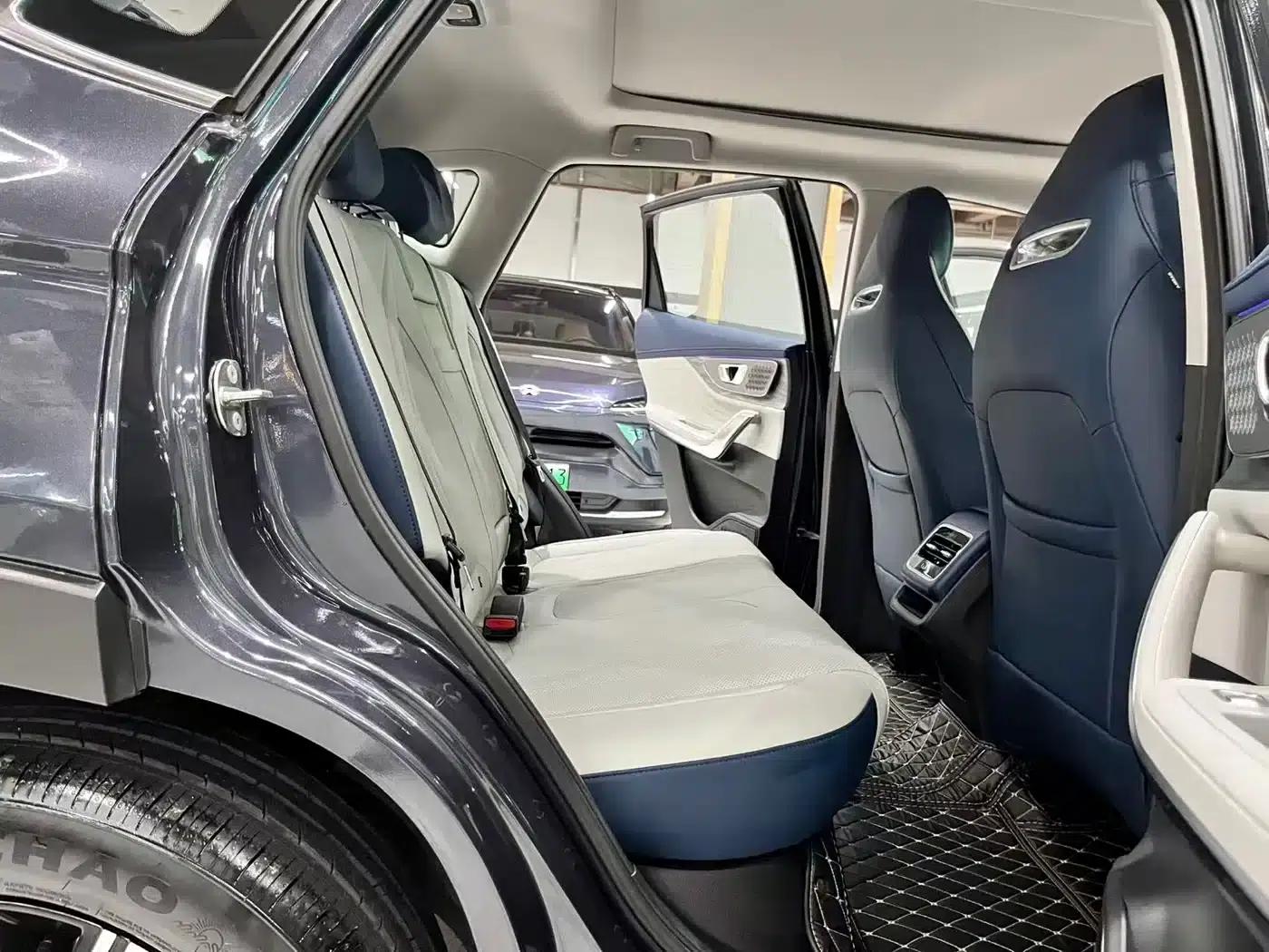 Exeed C-DM 2024 Model C-DM 1.5TCI 105KM Luxury Edition — миниатюра 11