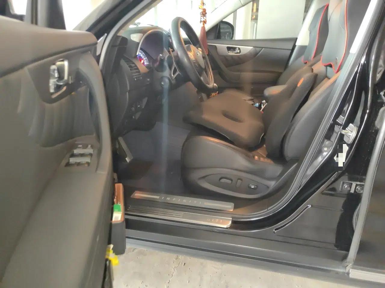 Infiniti FX 2011 FX35 Standard Edition — миниатюра 17