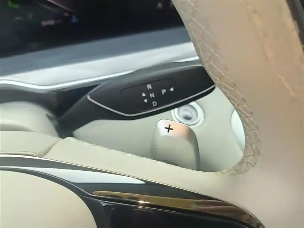 Exeed Yaoguang 2023 400T 2WD Luxury Edition — миниатюра 14