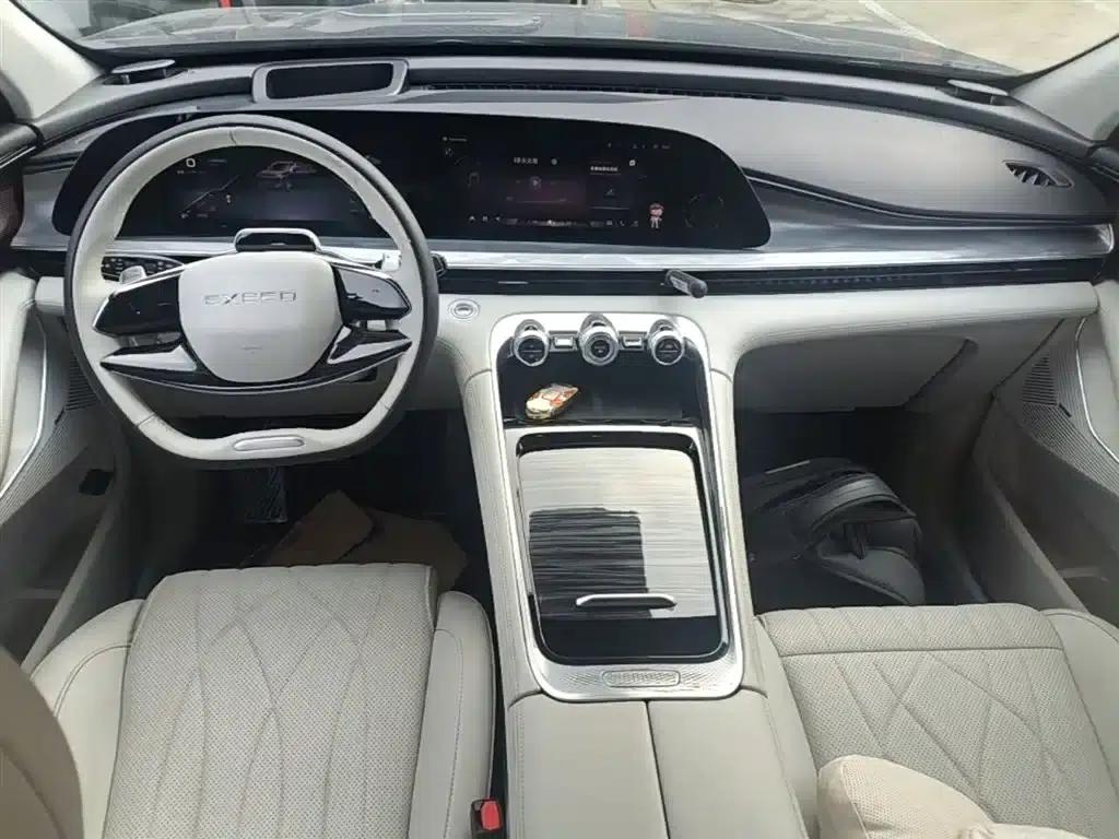 Exeed Yaoguang 2023 400T 2WD Luxury Edition — миниатюра 10