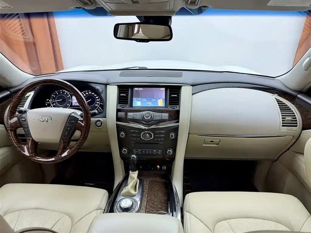 2011 Infiniti QX56 — миниатюра 9