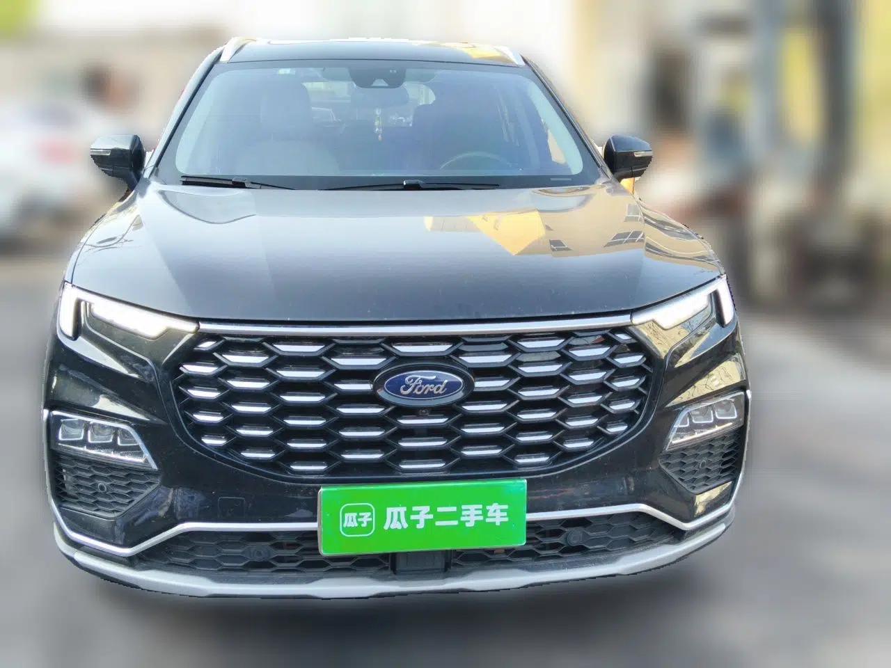 Ford Equator 2023 EcoBoost 225 Premier 7-Seater (2/3/2) — миниатюра 2