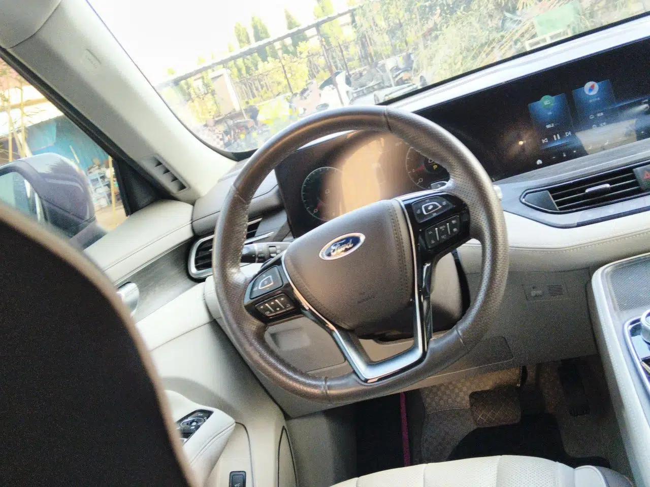 Ford Equator 2023 EcoBoost 225 Premier 7-Seater (2/3/2) — миниатюра 11
