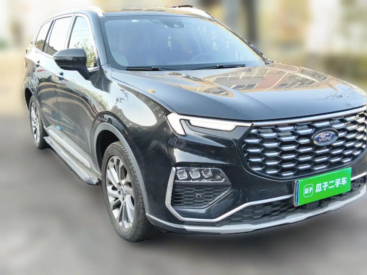 Ford Equator 2023 EcoBoost 225 Premier 7-Seater (2/3/2) — миниатюра 3