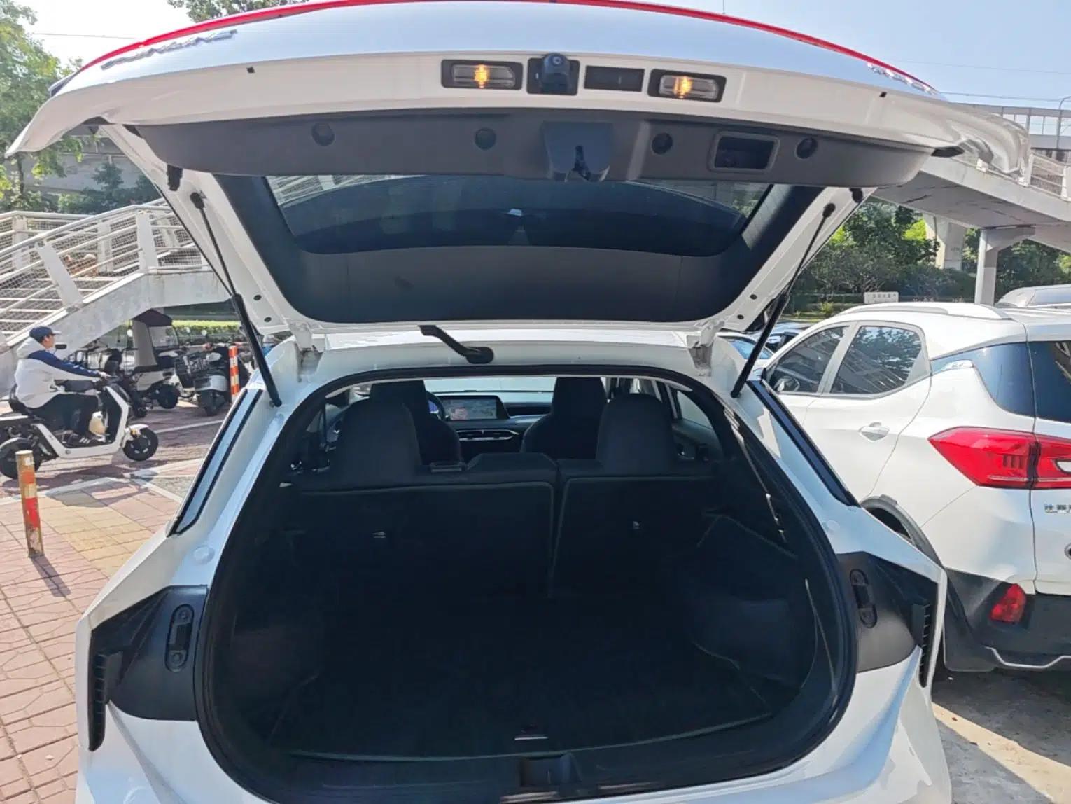 Venucia V DD-i 2025 Orca 150km Joyful Journey Edition — миниатюра 21