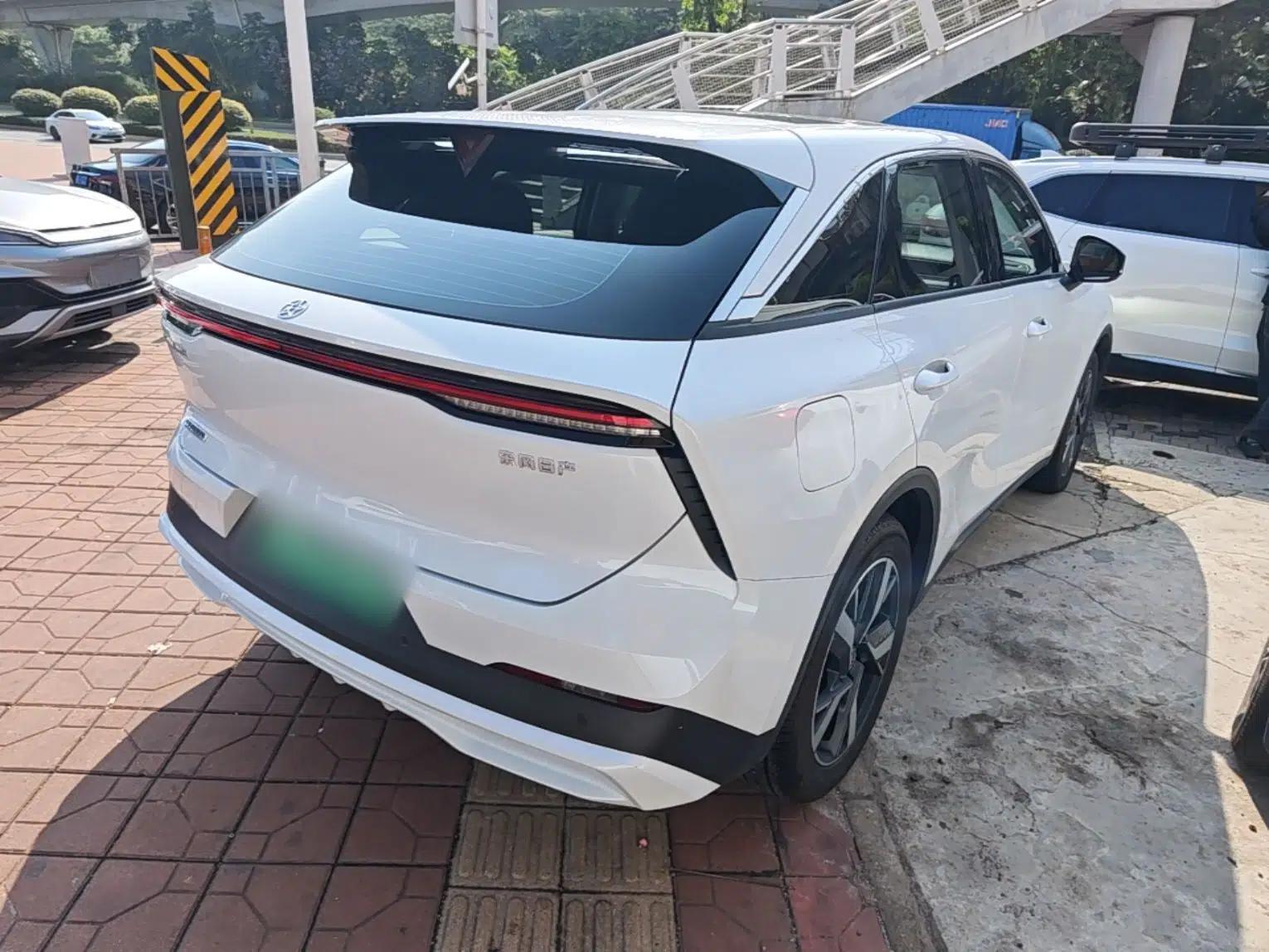 Venucia V DD-i 2025 Orca 150km Joyful Journey Edition — миниатюра 4