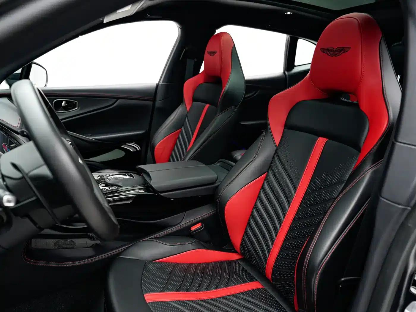 Aston Martin DBX 2024 4.0T V8 707 — миниатюра 14
