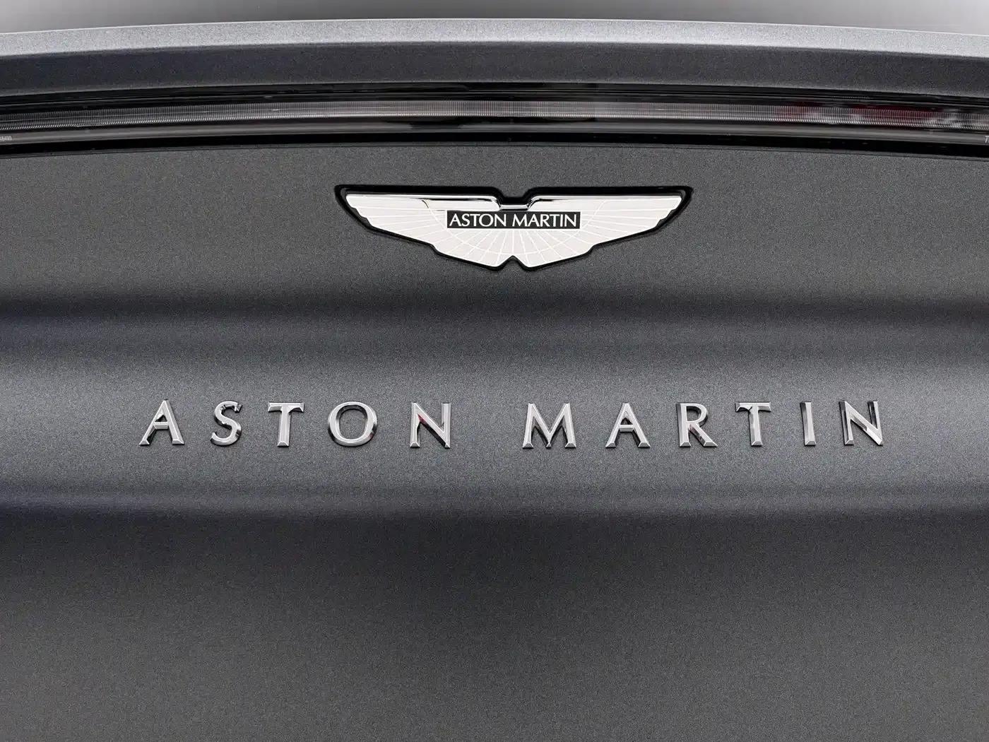 Aston Martin DBX 2024 4.0T V8 707 — миниатюра 10