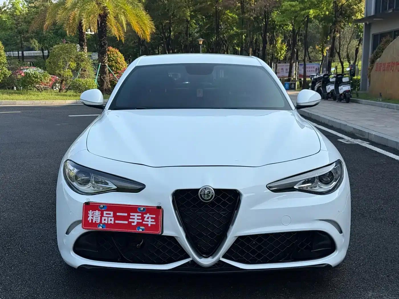 Giulia Juliet 2017 2.0T 200HP Elite Edition — миниатюра 2