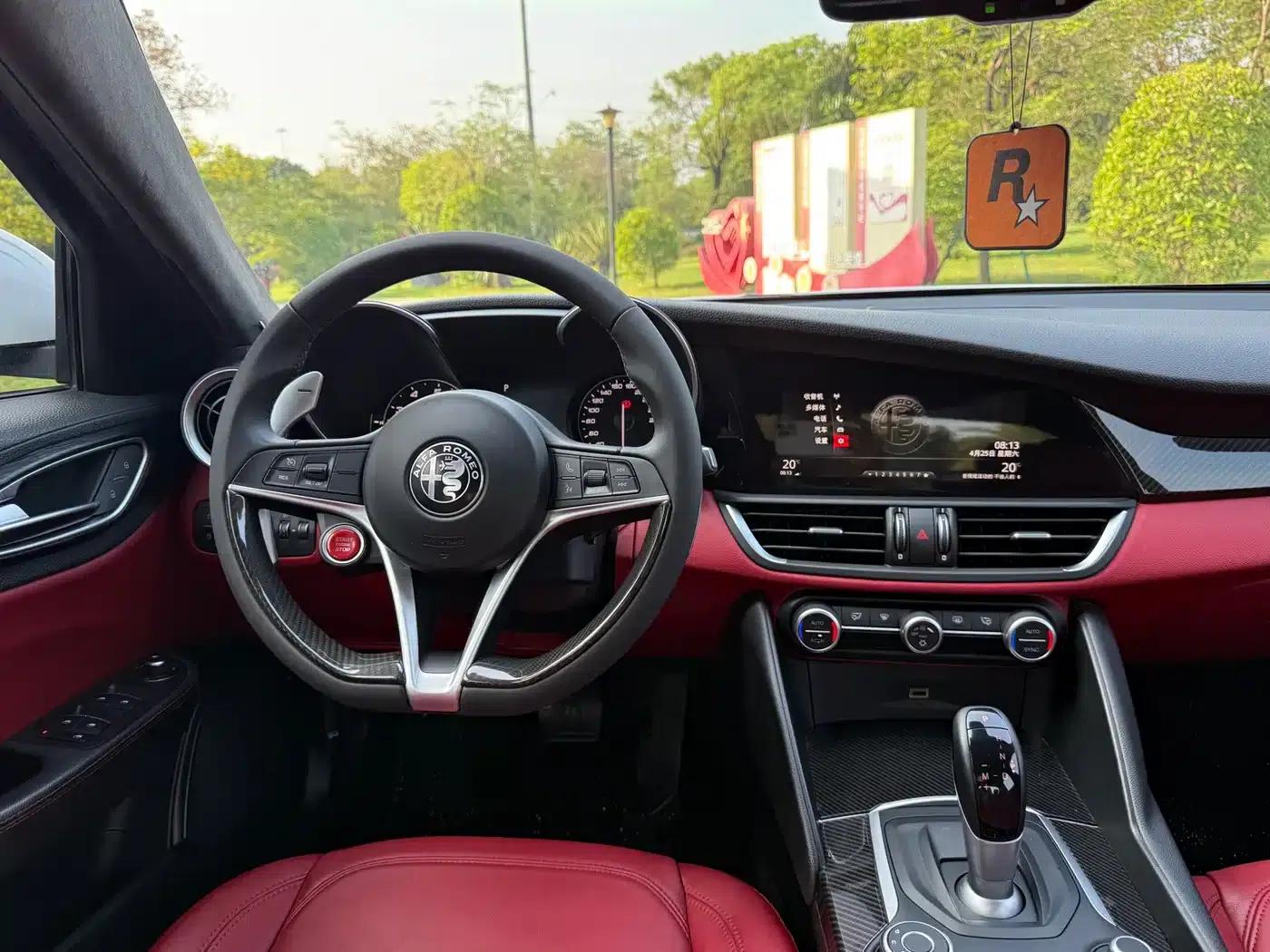 Giulia Juliet 2017 2.0T 200HP Elite Edition — миниатюра 11