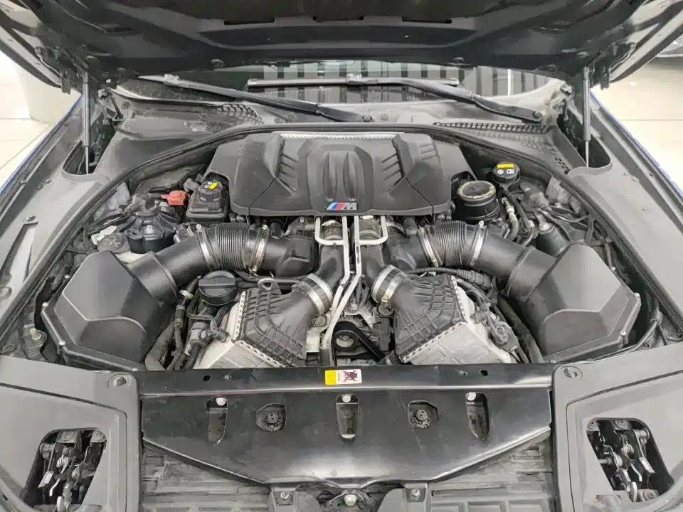 2014 BMW M5 — миниатюра 11