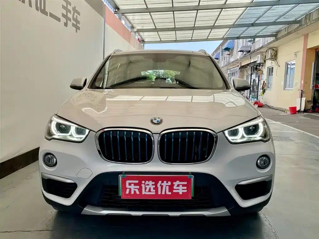 BMW X1 PHEV 2018 xDrive25Le Luxury — миниатюра 2