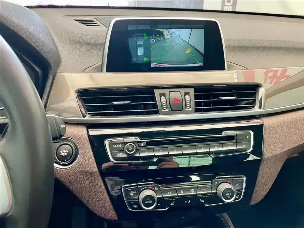 BMW X1 PHEV 2018 xDrive25Le Luxury — миниатюра 11