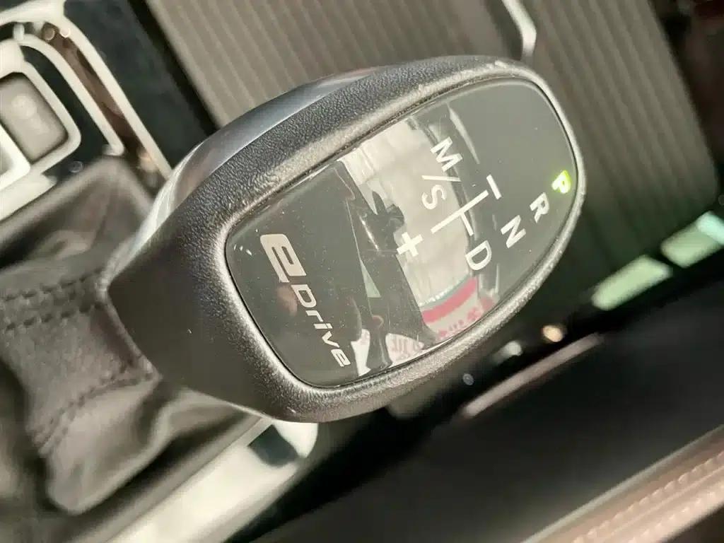 BMW X1 PHEV 2018 xDrive25Le Luxury — миниатюра 12