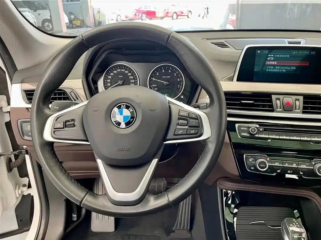BMW X1 PHEV 2018 xDrive25Le Luxury — миниатюра 13