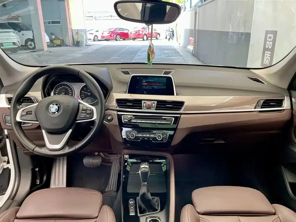 BMW X1 PHEV 2018 xDrive25Le Luxury — миниатюра 8