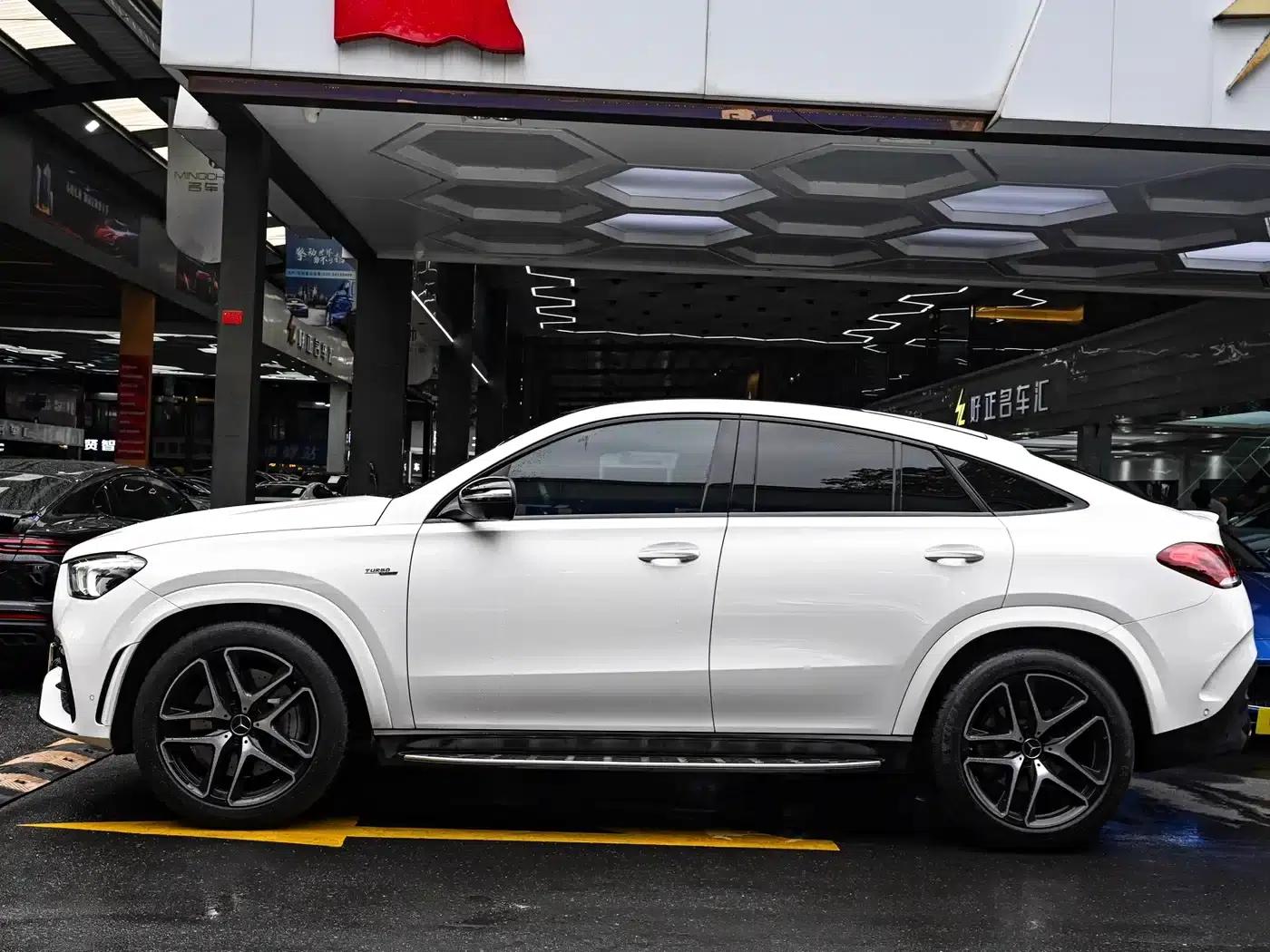 2022 Mercedes-Benz GLE Coupe AMG Model: AMG GLE 53 4MATIC+ Coupe SUV — миниатюра 3