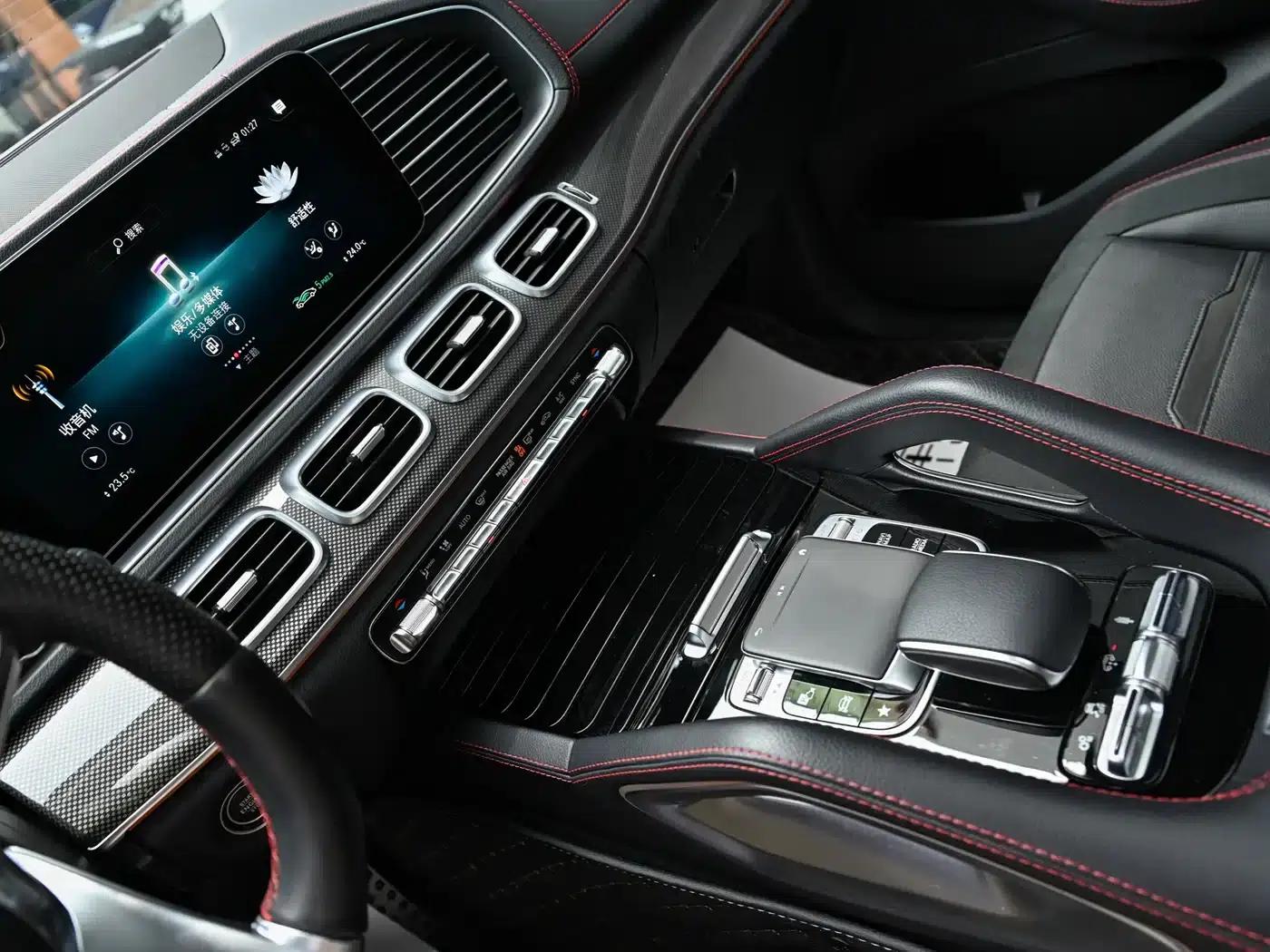 2022 Mercedes-Benz GLE Coupe AMG Model: AMG GLE 53 4MATIC+ Coupe SUV — миниатюра 10