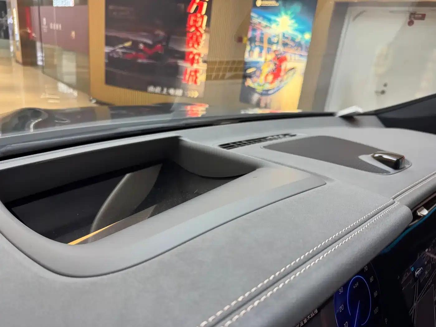 Mercedes-Benz EQS SUV 2023 450 4MATIC Pioneer Edition — миниатюра 14