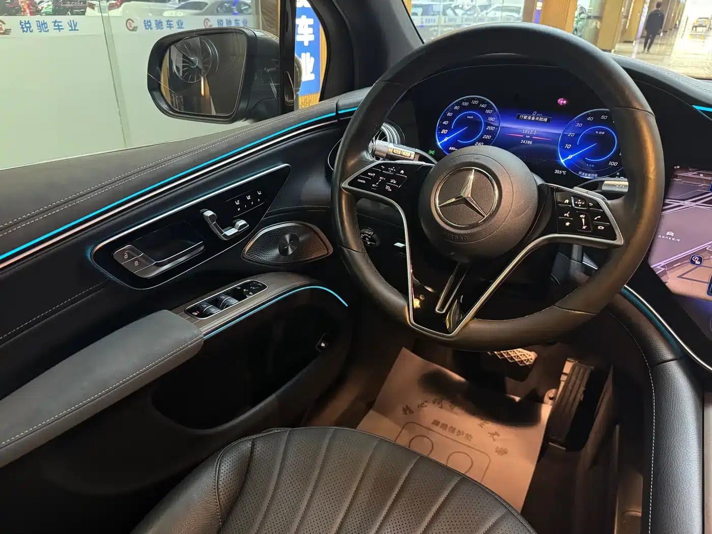 Mercedes-Benz EQS SUV 2023 450 4MATIC Pioneer Edition — миниатюра 16