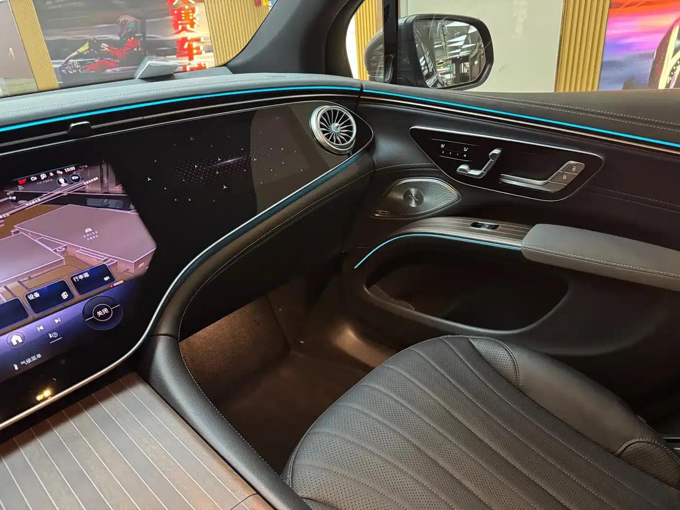Mercedes-Benz EQS SUV 2023 450 4MATIC Pioneer Edition — миниатюра 17