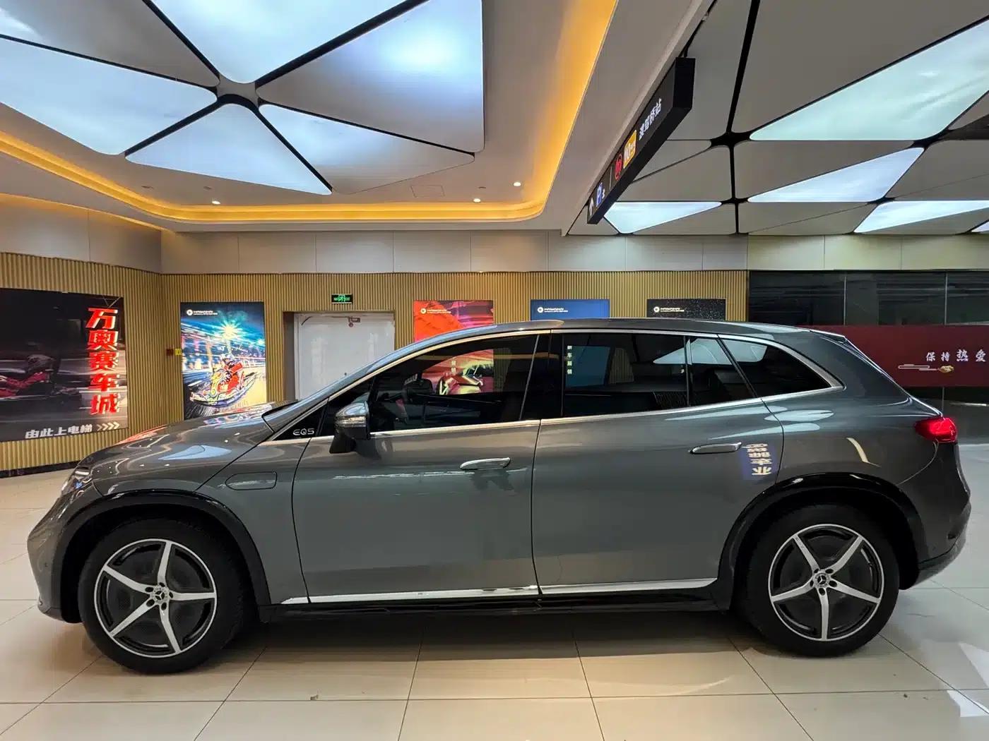 Mercedes-Benz EQS SUV 2023 450 4MATIC Pioneer Edition — миниатюра 8