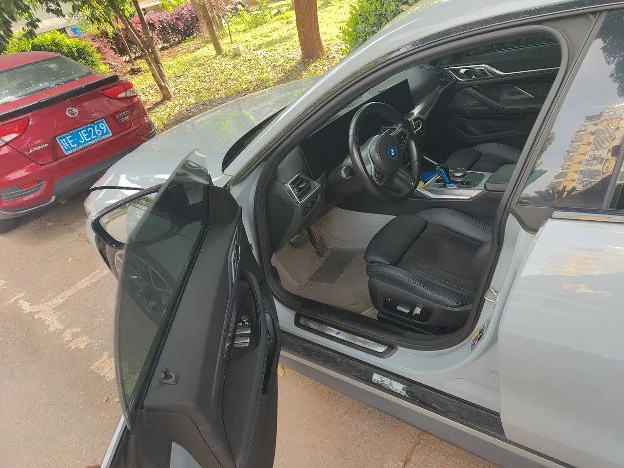 BMW i4 2022 eDrive40 — миниатюра 17