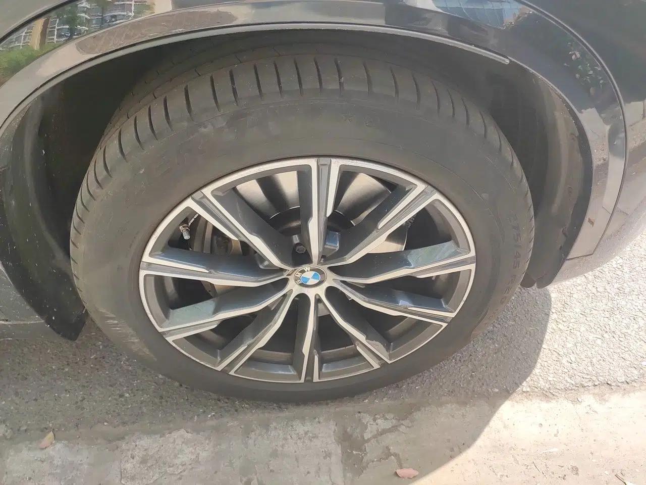 BMW X5 New Energy 2020 xDrive45e M Sport Package — миниатюра 8