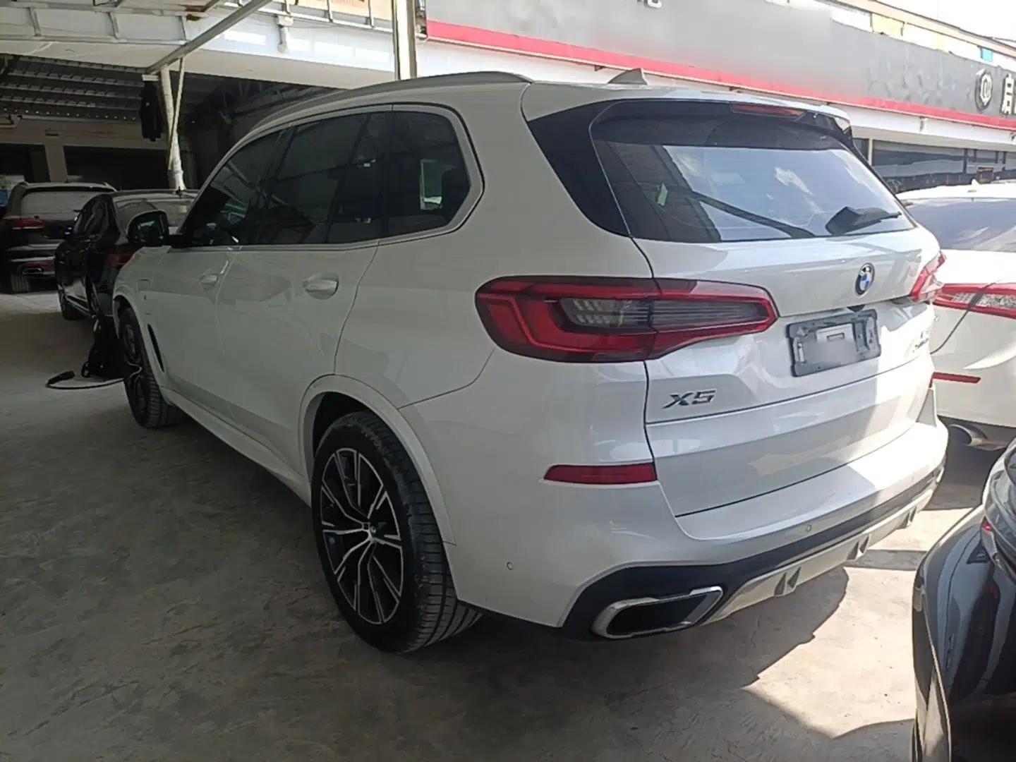 BMW X5 New Energy 2021 xDrive45e M Sport Package — миниатюра 4
