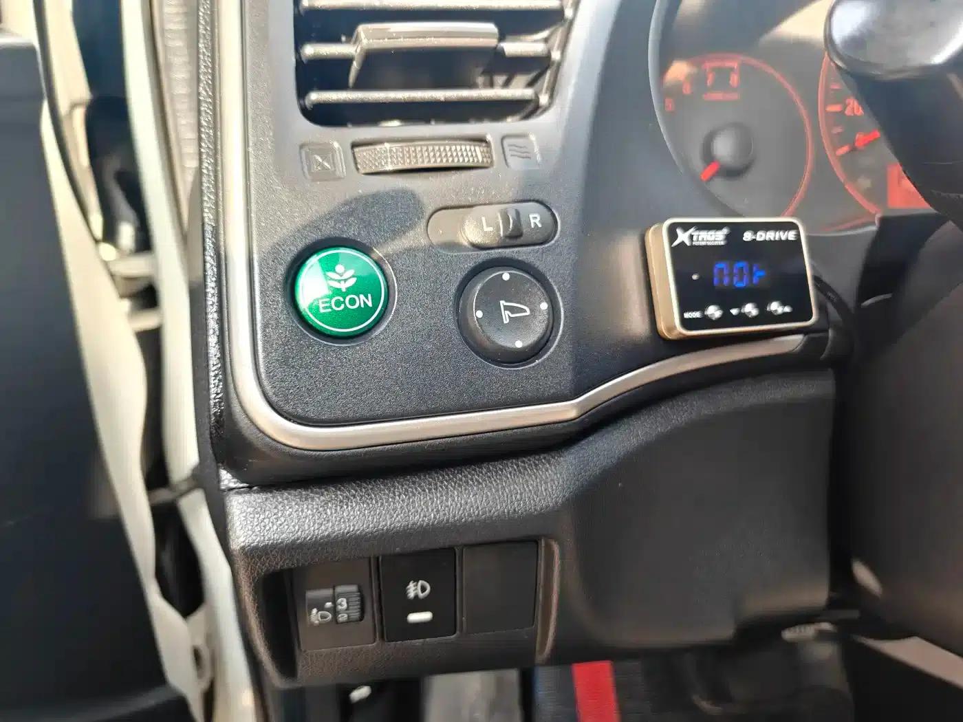 2016 Honda Greiz 1.5L CVT Classic Edition — миниатюра 7