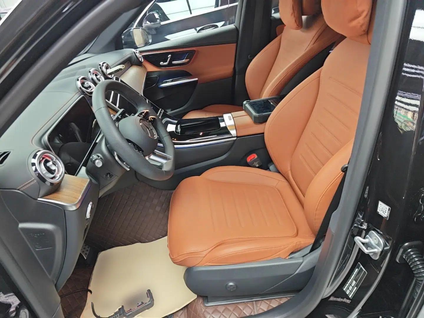 Mercedes-Benz GLC New Energy 2025 350 e L 4MATIC Collector's Edition — миниатюра 17