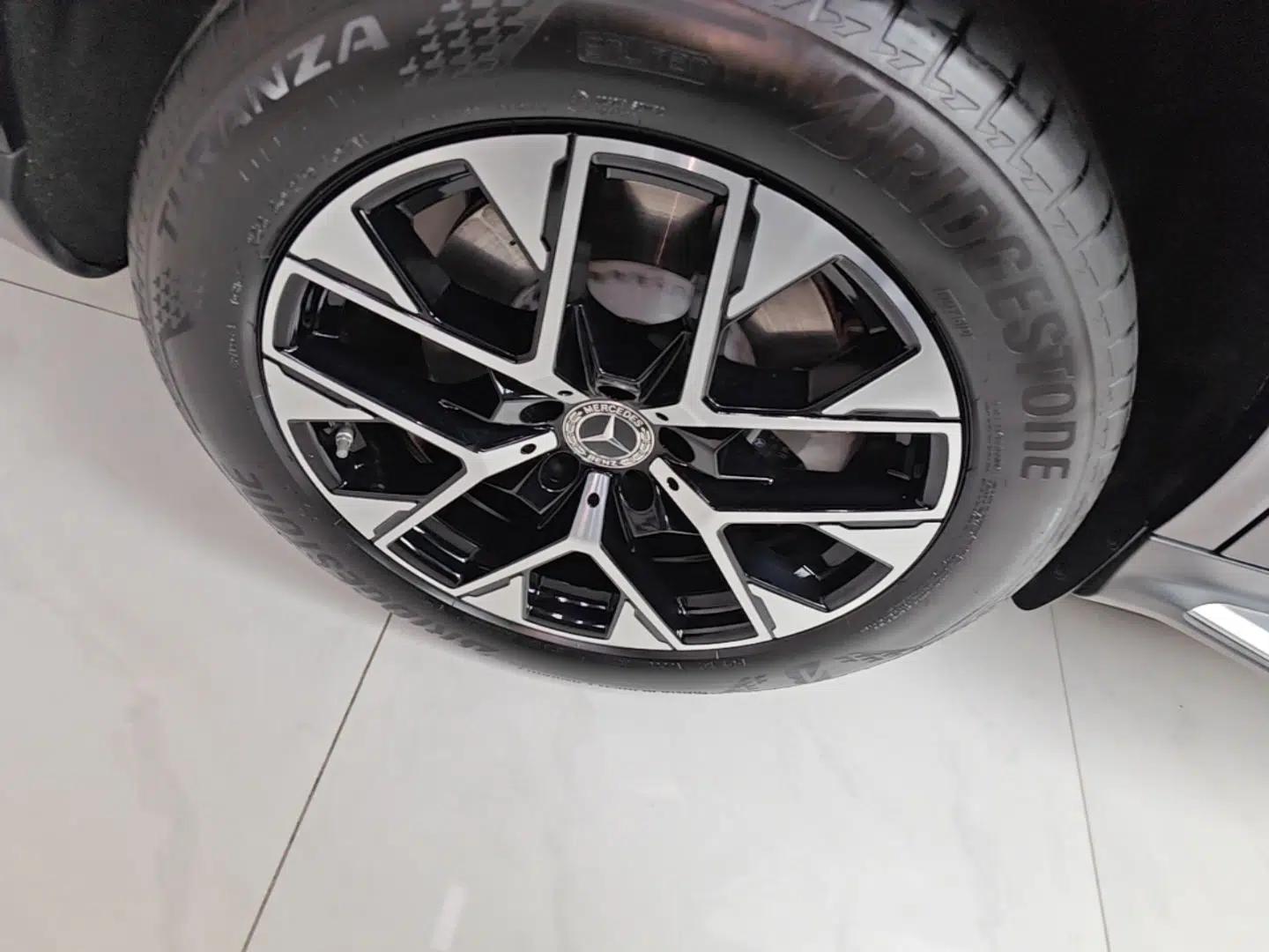 Mercedes-Benz GLC New Energy 2025 350 e L 4MATIC Collector's Edition — миниатюра 10