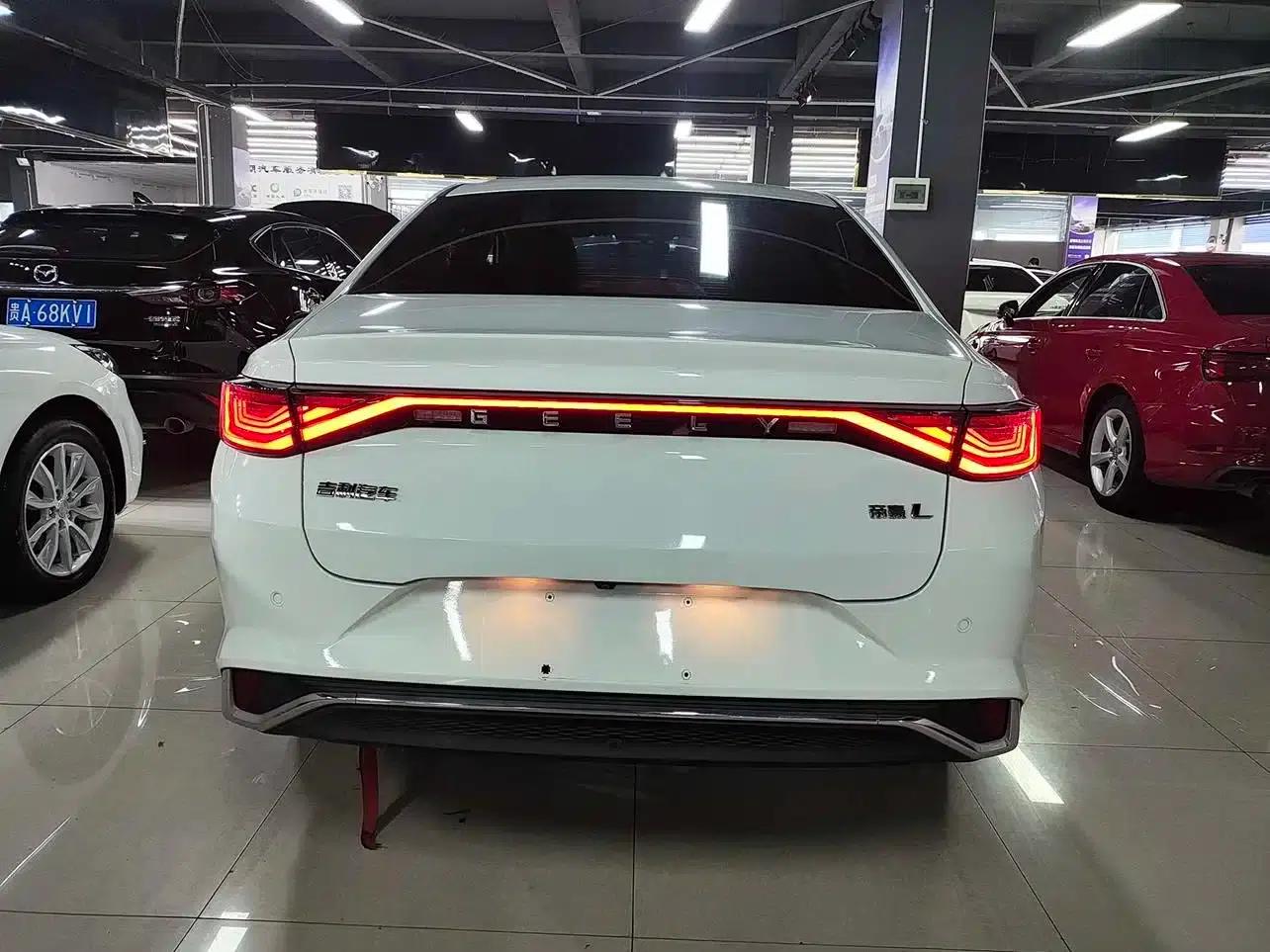 Geely Emgrand L 2022 1.4T CVT Supreme Edition — миниатюра 7