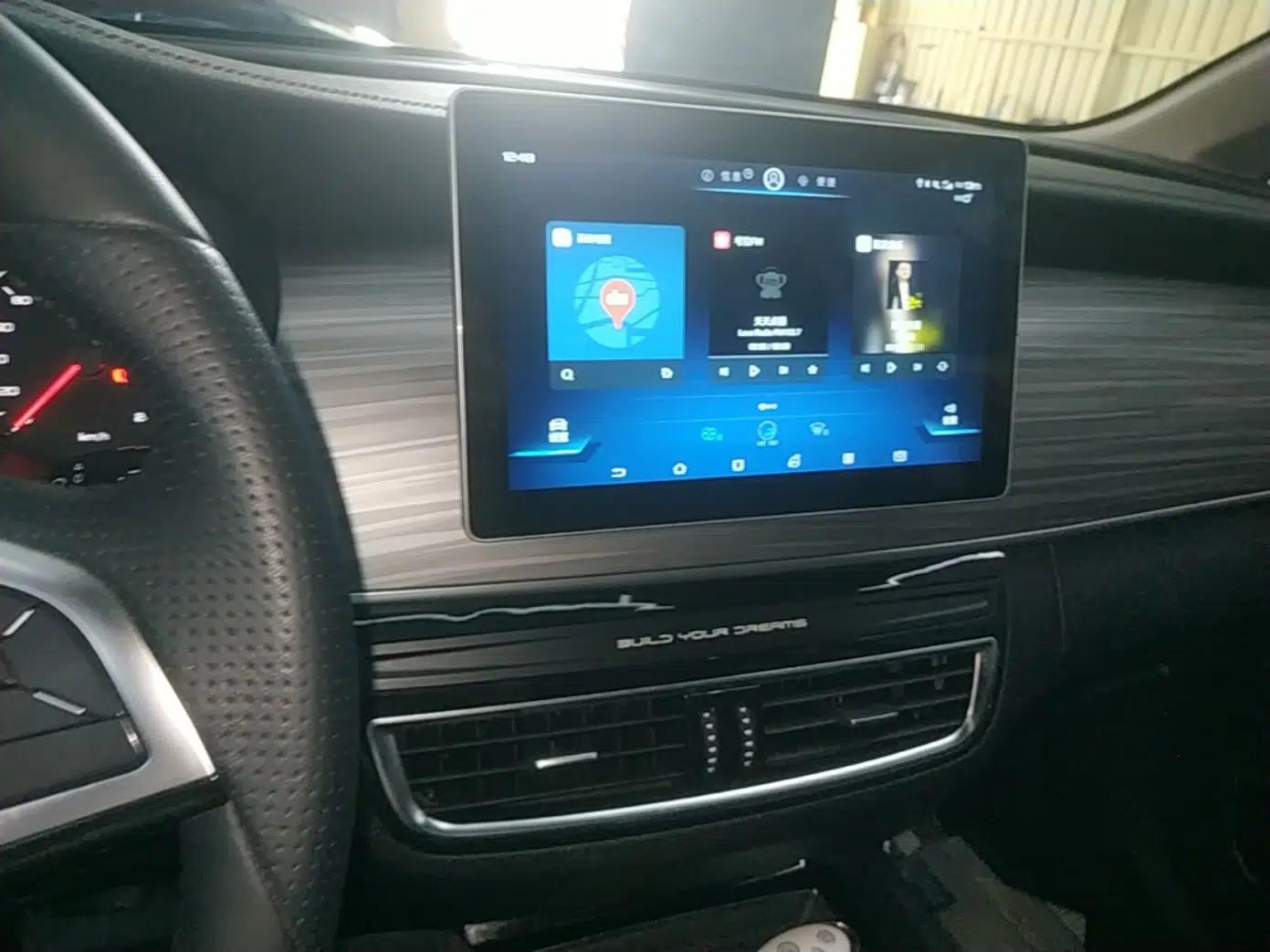 BYD Song MAX New Energy 2019 DM 1.5T Smart Connect Advanced 6-Seater China VI Standard — миниатюра 16