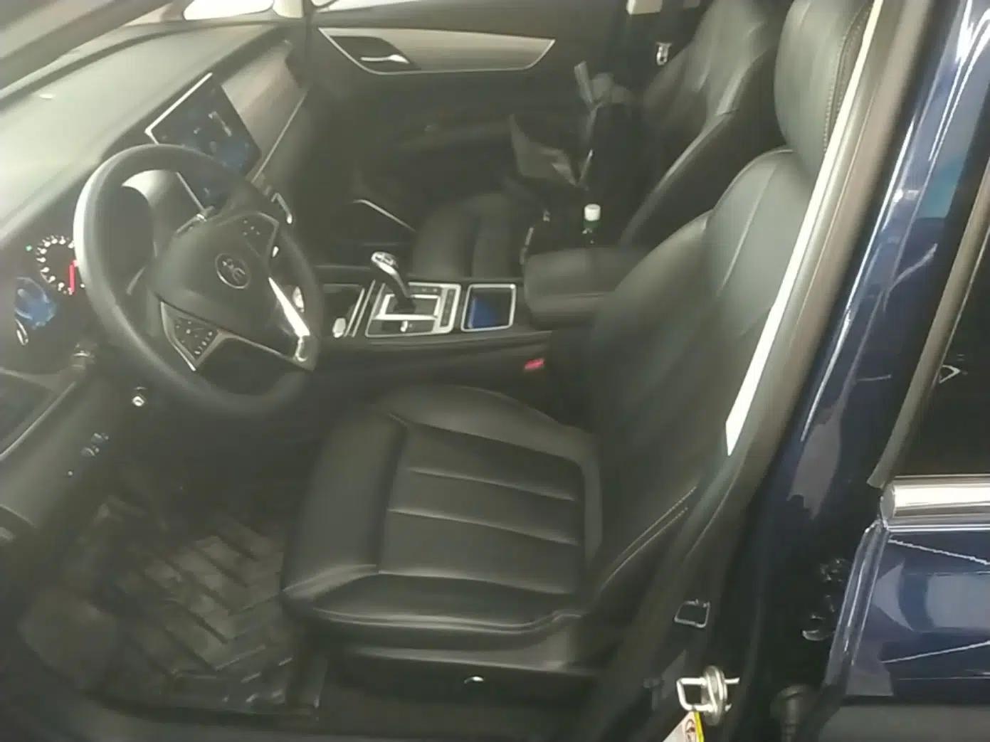 BYD Song MAX New Energy 2019 DM 1.5T Smart Connect Advanced 6-Seater China VI Standard — миниатюра 18