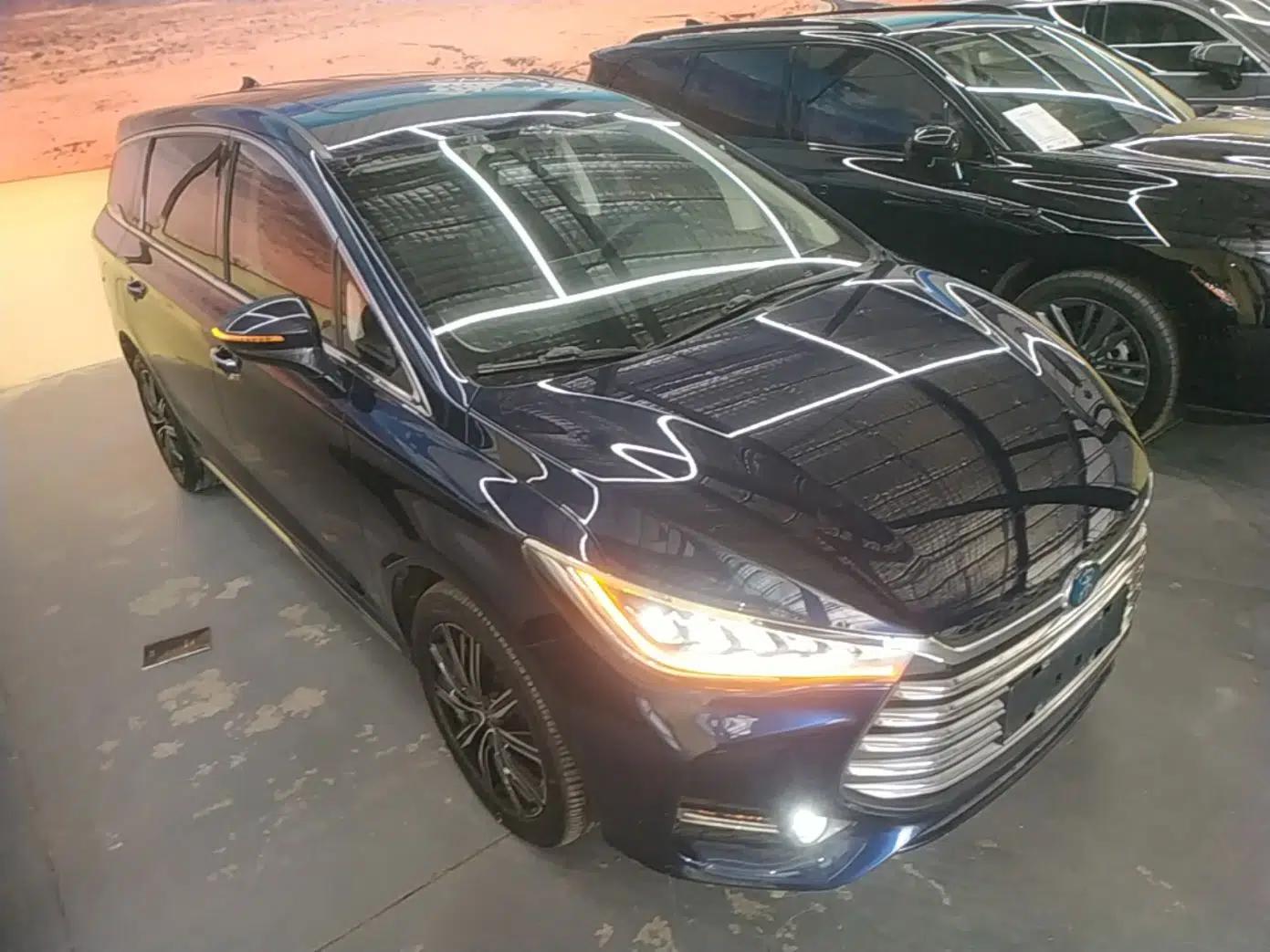 BYD Song MAX New Energy 2019 DM 1.5T Smart Connect Advanced 6-Seater China VI Standard — миниатюра 3