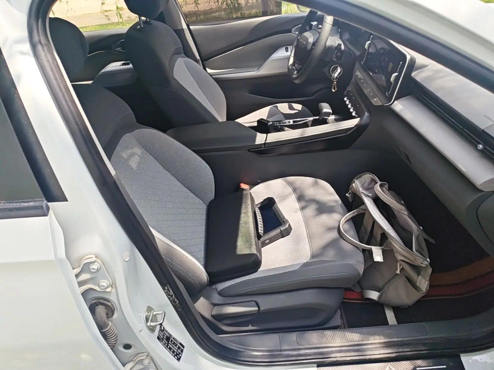 Baojun RC-5 2020 1.5L CVT Smart Elite Edition — миниатюра 23