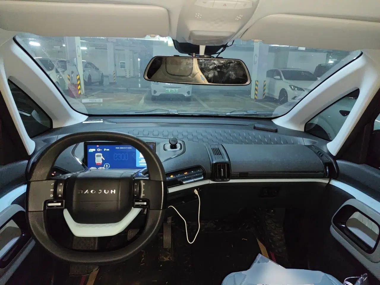 Baojun E300 2020 Plus Interstellar Smart Edition — миниатюра 10
