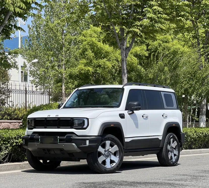 BAIC Off-Road BJ40 Electric Drive 2025 Advanced Edition — миниатюра 1