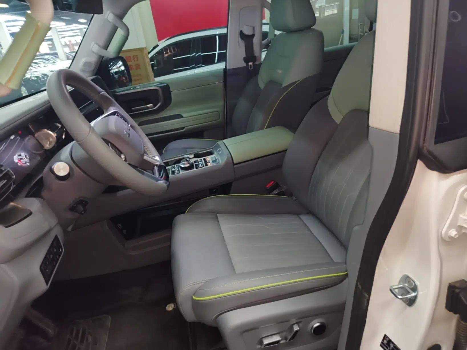 BAIC Off-Road BJ40 Electric Drive 2025 Advanced Edition — миниатюра 15